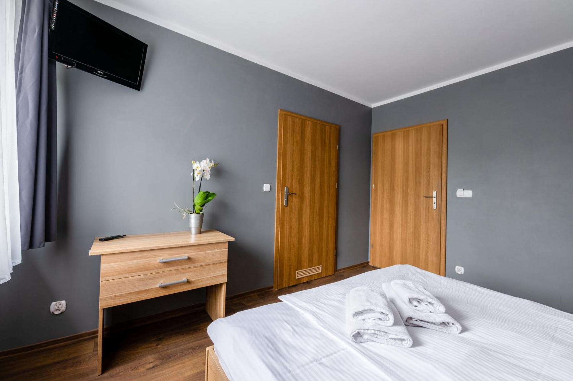 Bed and Breakfast Sleep&Go Lubliniec Exterior foto