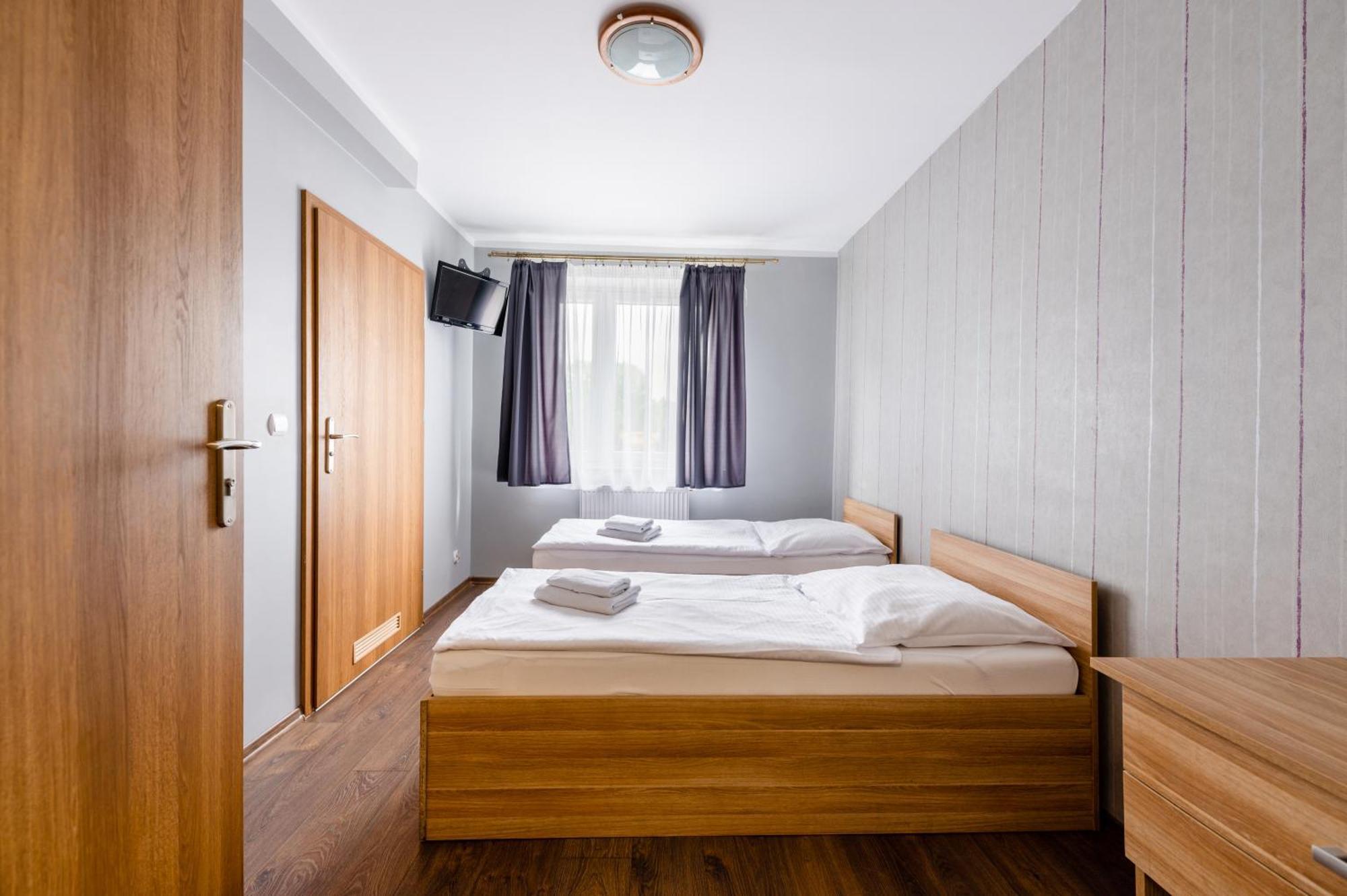 Bed and Breakfast Sleep&Go Lubliniec Exterior foto