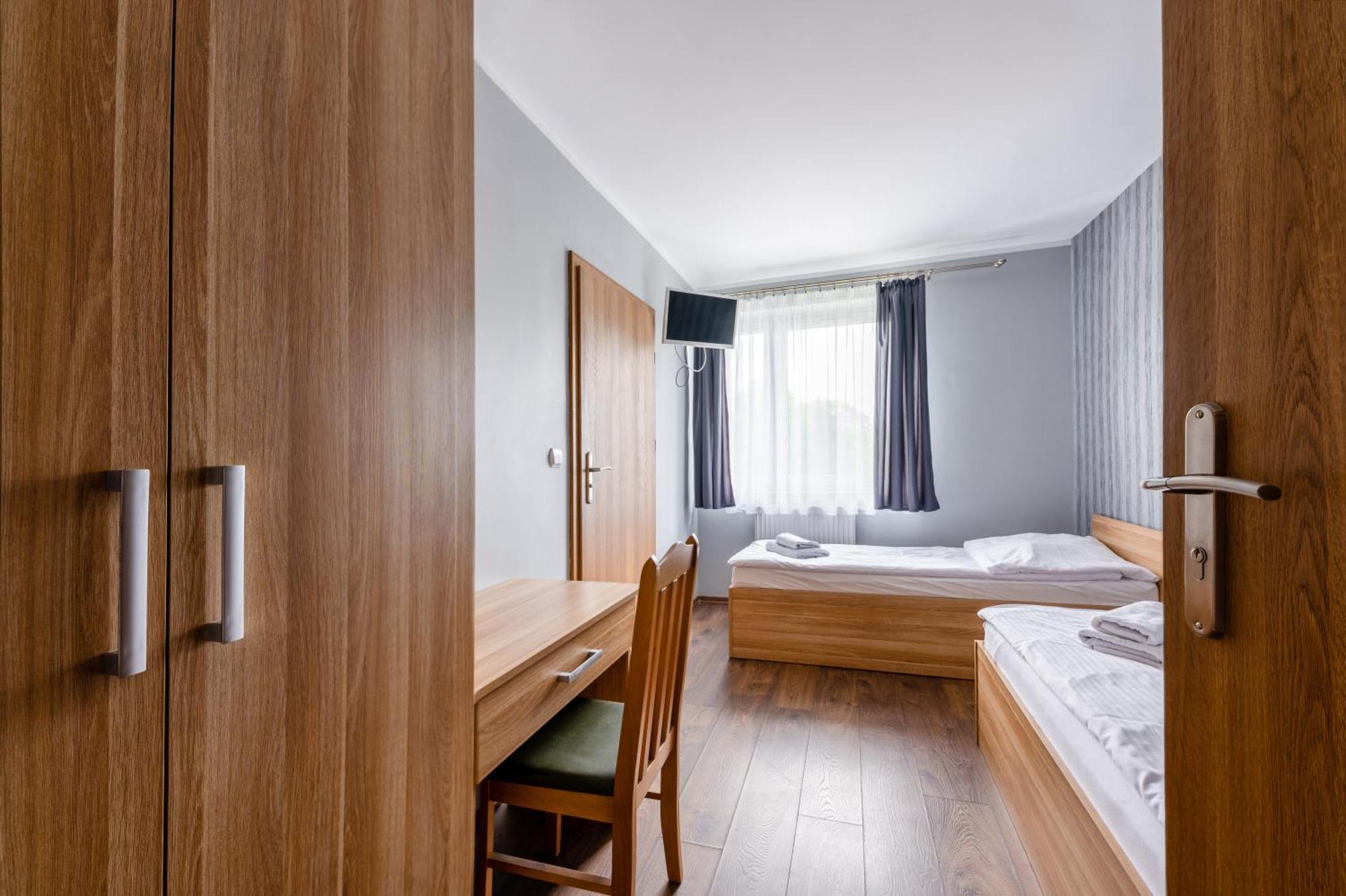 Bed and Breakfast Sleep&Go Lubliniec Exterior foto