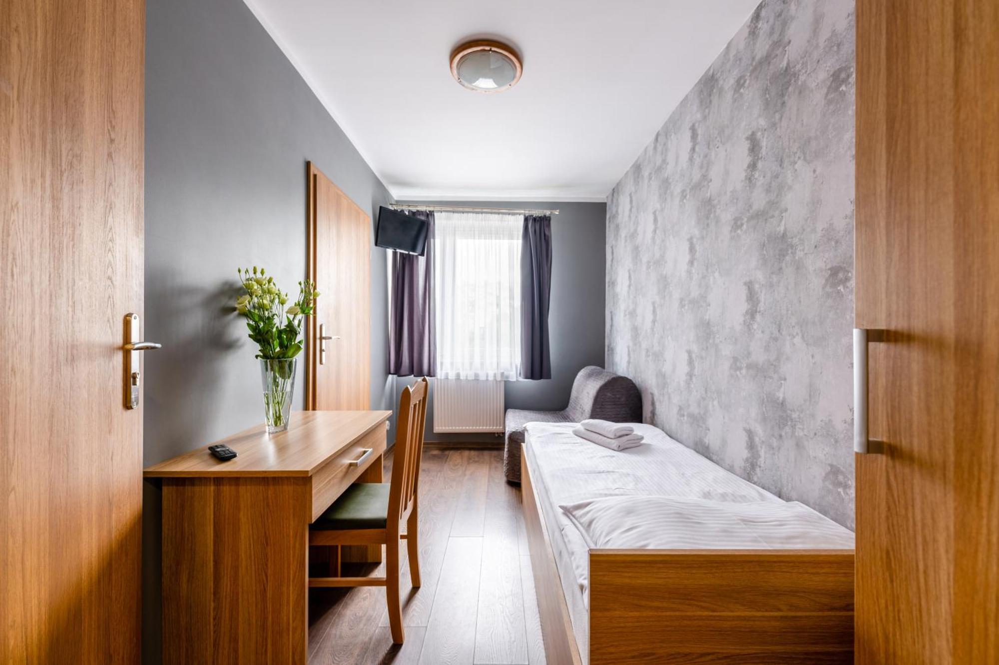 Bed and Breakfast Sleep&Go Lubliniec Exterior foto