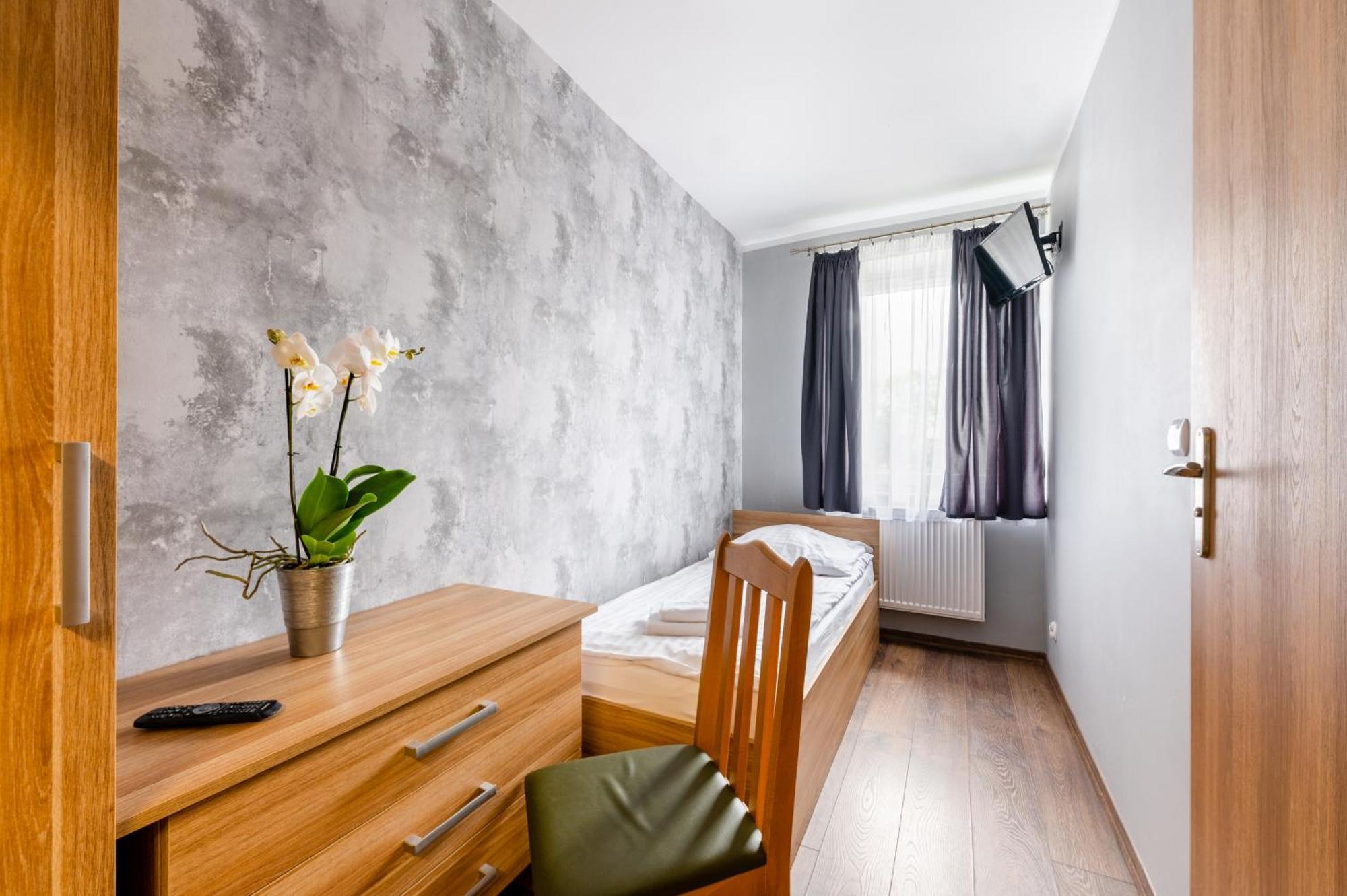 Bed and Breakfast Sleep&Go Lubliniec Exterior foto